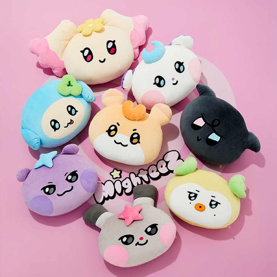 MIGHTEEZ Face Plush Cushion